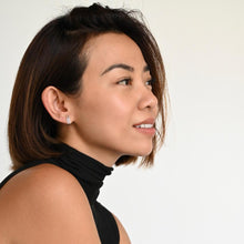 Load image into Gallery viewer, UXP Segment Half Loop Earring