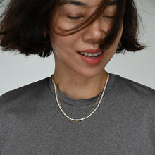 Load image into Gallery viewer, XII Pearl Versa Necklace