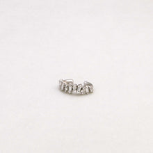 Load image into Gallery viewer, Twist Fragment Ear Cuffs