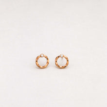 Load image into Gallery viewer, Twist Zero Earrings