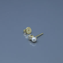 Load image into Gallery viewer, Hachi Pearl Single