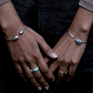Tahitian Silver Keshi and Diamond Wire Bangle