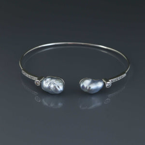 Tahitian Silver Keshi and Diamond Wire Bangle