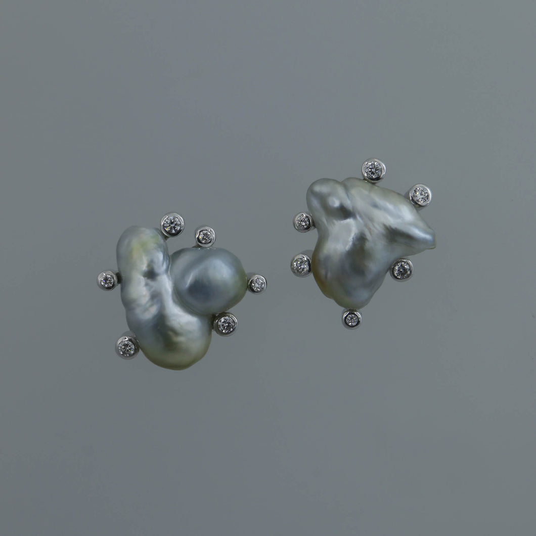 Exceptional Silver to Champagne Keshi Satellite Earrings