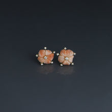 Load image into Gallery viewer, Petite Coral Flower Satellite Earrings
