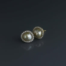Load image into Gallery viewer, Golden Keshi Halo Earrings
