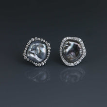 Load image into Gallery viewer, Mismatched Tahitian Keshi Wave Pave Earrings
