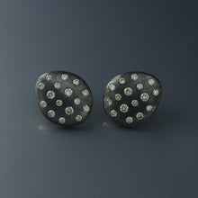 Load image into Gallery viewer, Champagne Diamond Pebble Grid Earrings
