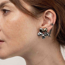 Load image into Gallery viewer, Tahitian Keshi Flower Earrings V2
