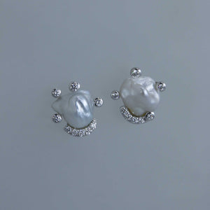 Keshi Micro Satellite Mismatched Earrings