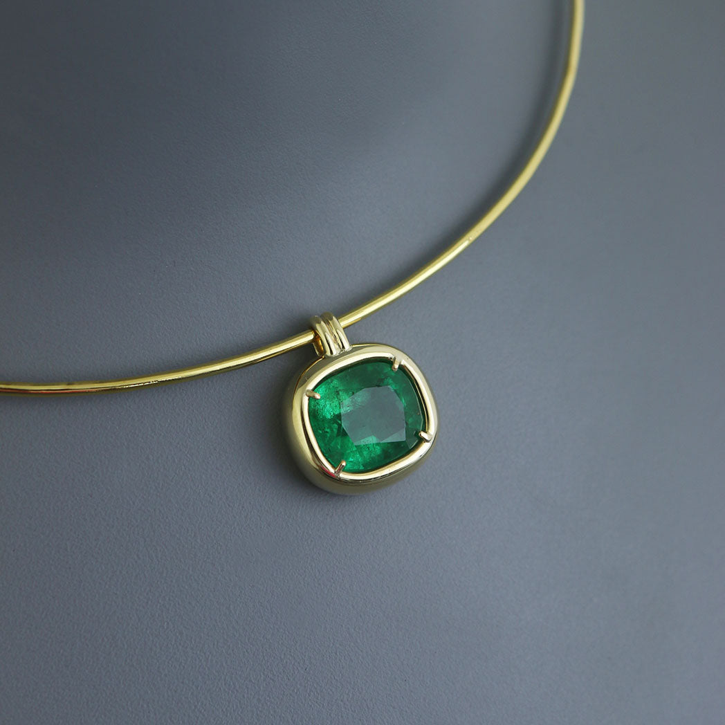 Zambian Emerald Dome Bezel Necklace