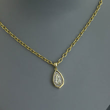 Load image into Gallery viewer, Step Pear Yellow Diamond Necklace
