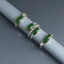 Load image into Gallery viewer, Jadeite Cabochon Diamond Spiral Ring
