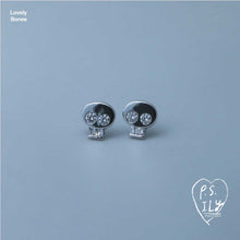 Load image into Gallery viewer, PS ILY Skull earrings in white gold and diamonds
