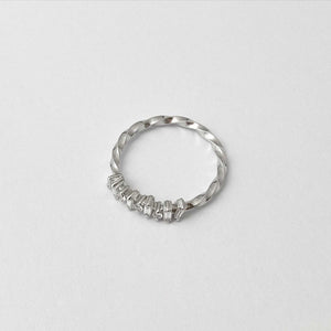 Twist Fragment Ring