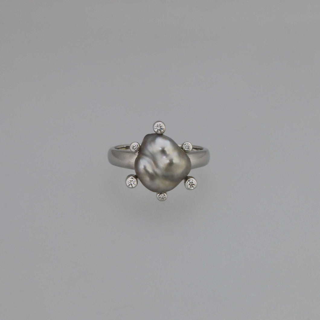 Silver and Pewter Keshi Pearl Orbital Ring