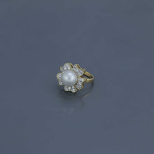 Load image into Gallery viewer, South Sea Pearl Diamond Pavé Flower Ring in Yellow Gold
